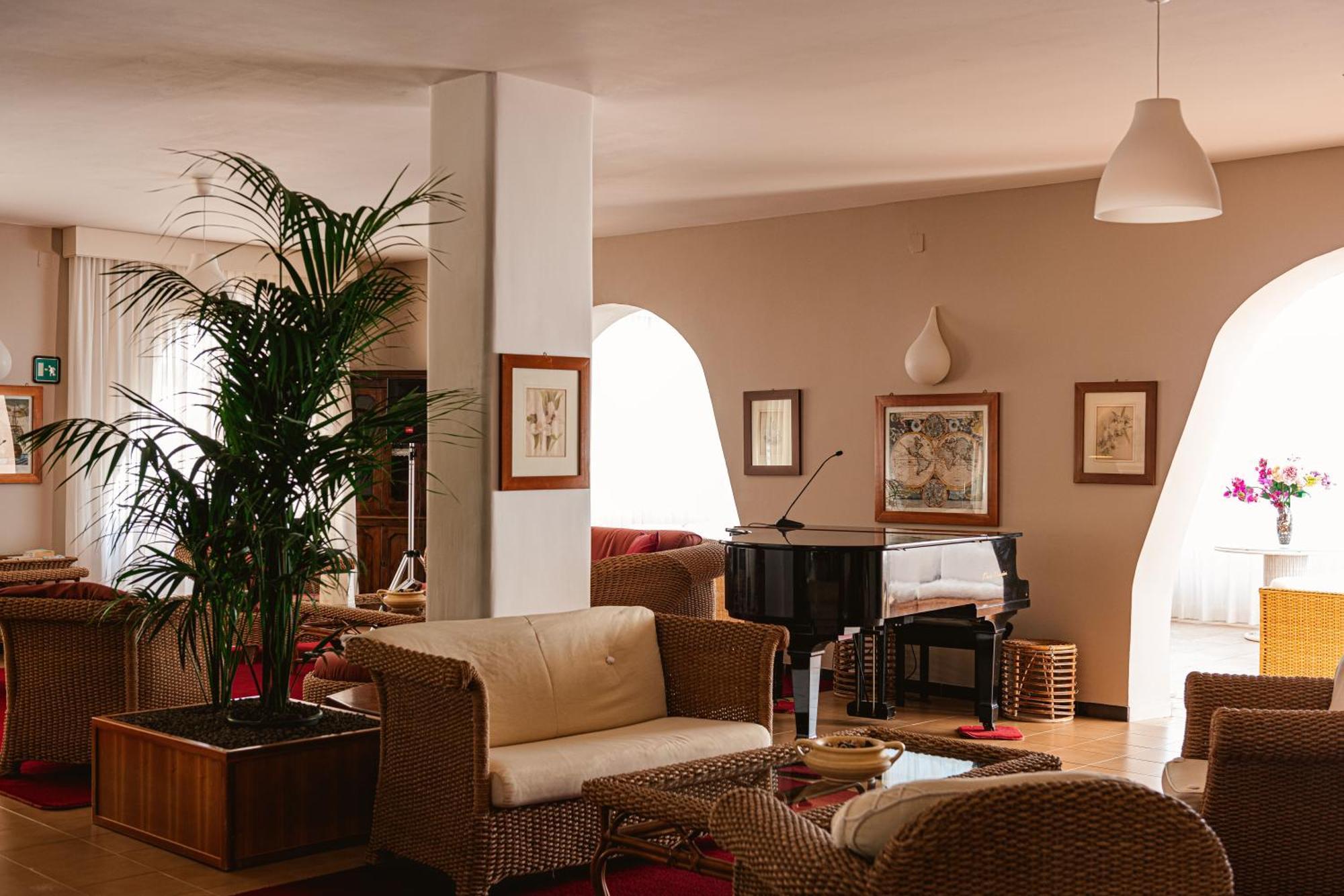 Hotel Degli Aranci Βιέστε Εξωτερικό φωτογραφία