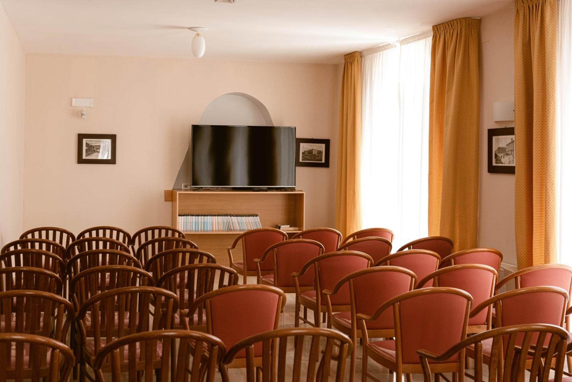 Hotel Degli Aranci Βιέστε Εξωτερικό φωτογραφία