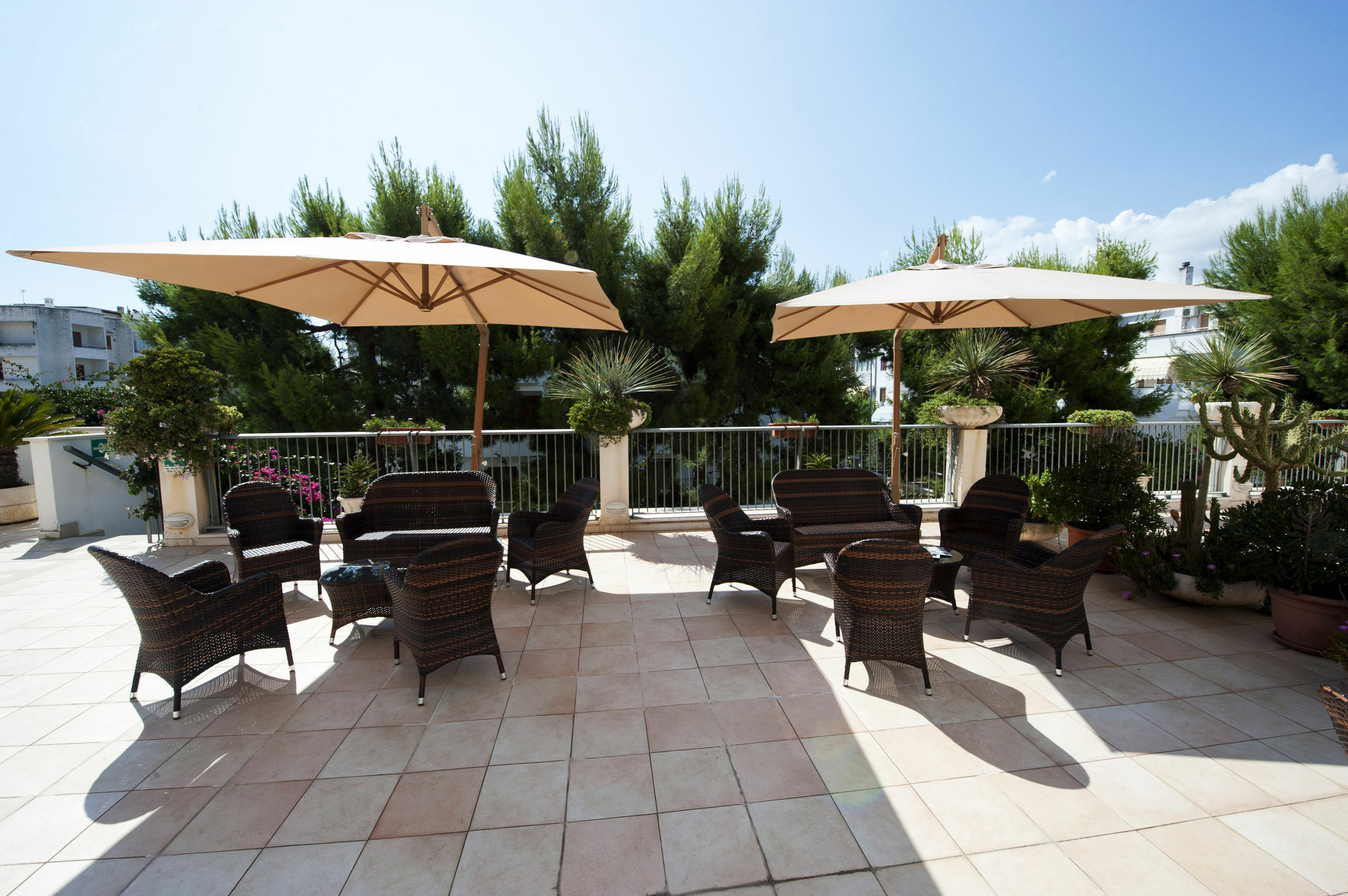 Hotel Degli Aranci Βιέστε Εξωτερικό φωτογραφία